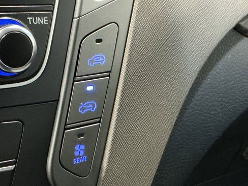 Used 2019 Hyundai Santa Fe XL SE image 8