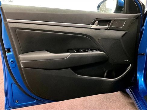 Used 2017 Hyundai Elantra Limited w/ Limited Tech Package 04 image 22