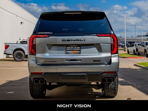 Used 2025 GMC Yukon Denali Ultimate image 8