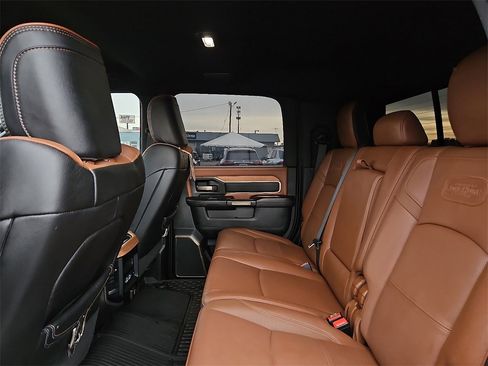 Used 2024 RAM 3500 Limited image 19