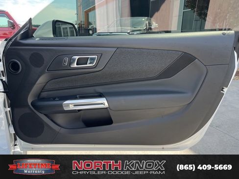Used 2025 Ford Mustang Coupe RWD image 20