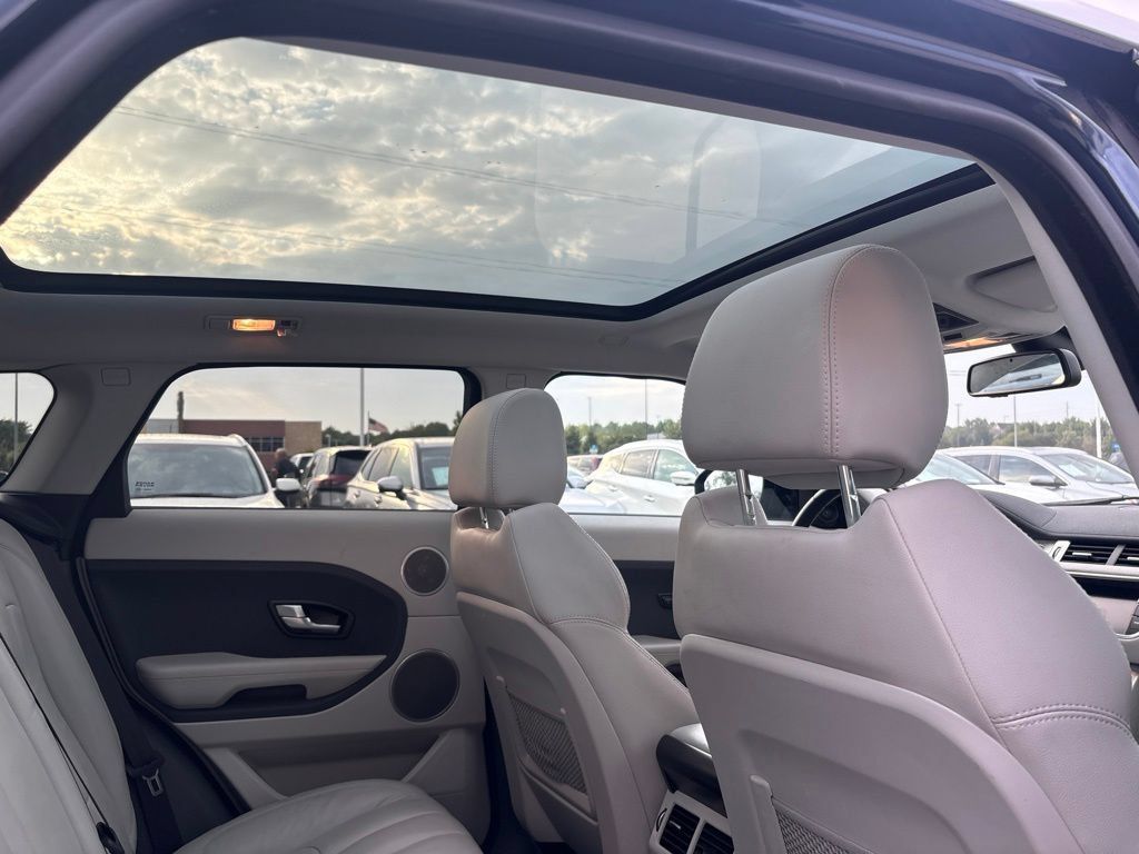 Used 2013 Land Rover Range Rover Evoque Pure Plus AWD/4WD image 36