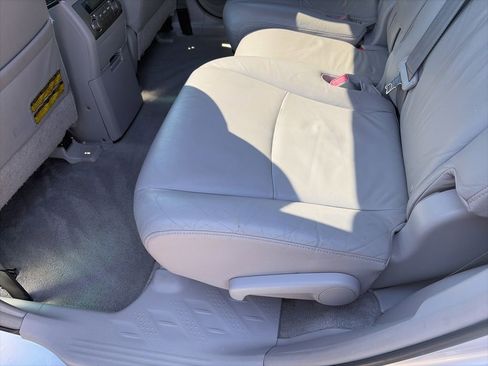 Used 2009 Toyota Highlander Sport AWD/4WD image 27