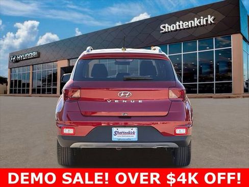 Certified 2025 Hyundai Venue Limited image 6