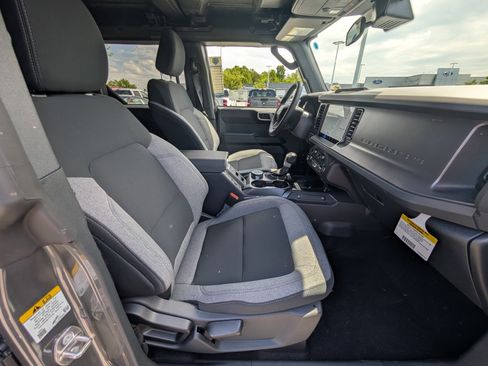 New 2026 Ford Bronco Big Bend AWD/4WD image 6