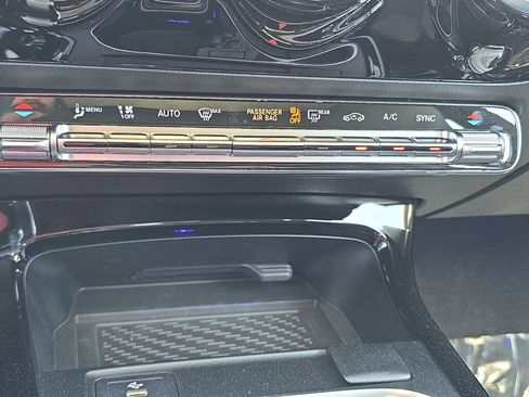 Used 2025 Mercedes-Benz CLA 250 image 22