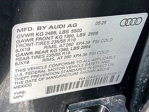 Used 2025 Audi Q5 Premium Plus w/ Premium Plus image 14