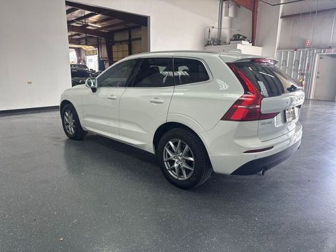 Used 2020 Volvo XC60 T5 Momentum AWD/4WD image 6