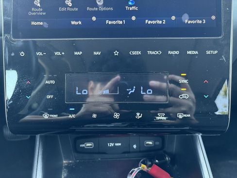 Certified 2024 Hyundai Tucson Limited AWD/4WD image 22