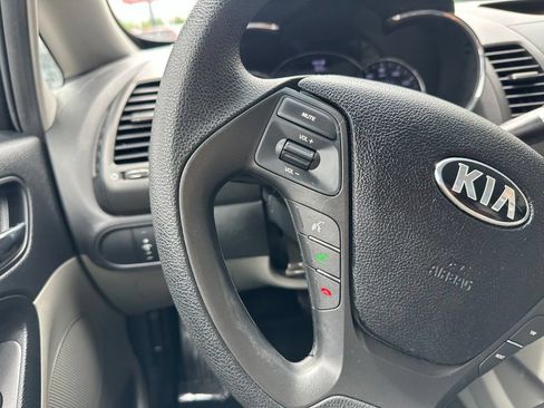Used 2015 Kia Forte LX FWD image 20