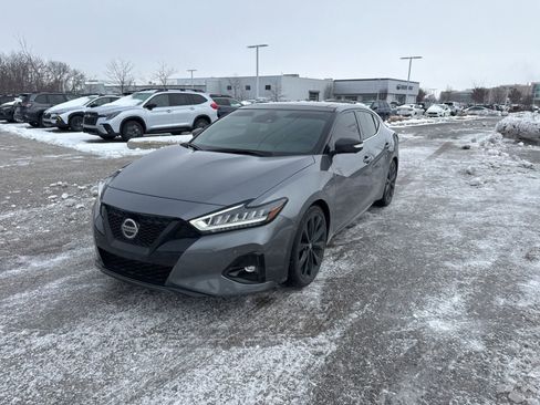 Used 2021 Nissan Maxima SR w/ Sport Mat Group image 3