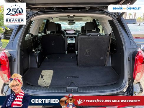 Used 2024 Hyundai Palisade Limited FWD image 11