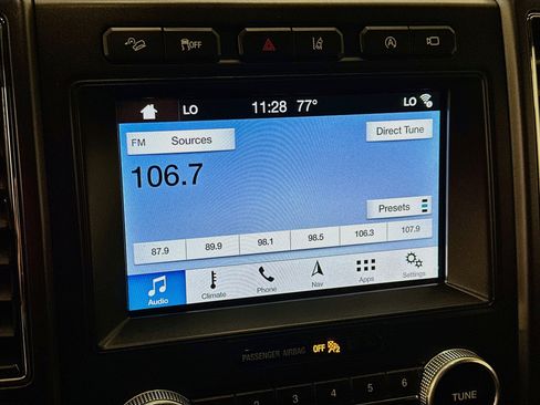 Used 2019 Ford Expedition Limited w/ Equipment Group 302A AWD/4WD image 21