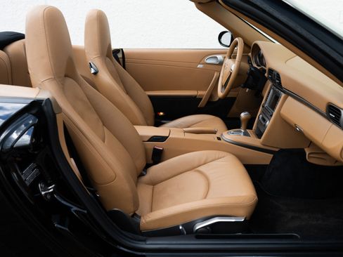 Used 2007 Porsche 911 Carrera RWD image 19