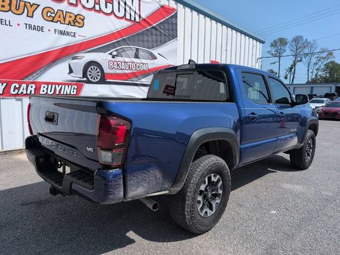 Used 2023 Toyota Tacoma TRD Off-Road w/ Technology Package RWD image 8