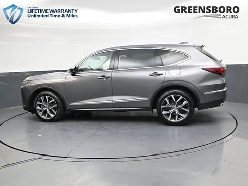 Used 2024 Acura MDX SH-AWD w/ Technology Package image 9