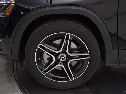 New 2026 Mercedes-Benz GLB 250 image 12
