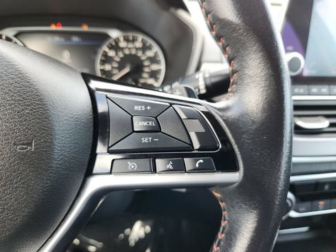 Used 2024 Nissan Altima 2.5 SR FWD image 26