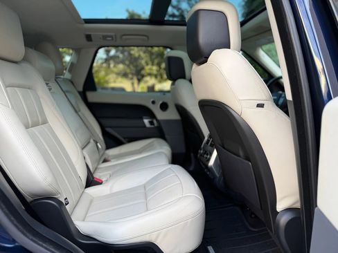 Used 2020 Land Rover Range Rover Sport HSE image 22