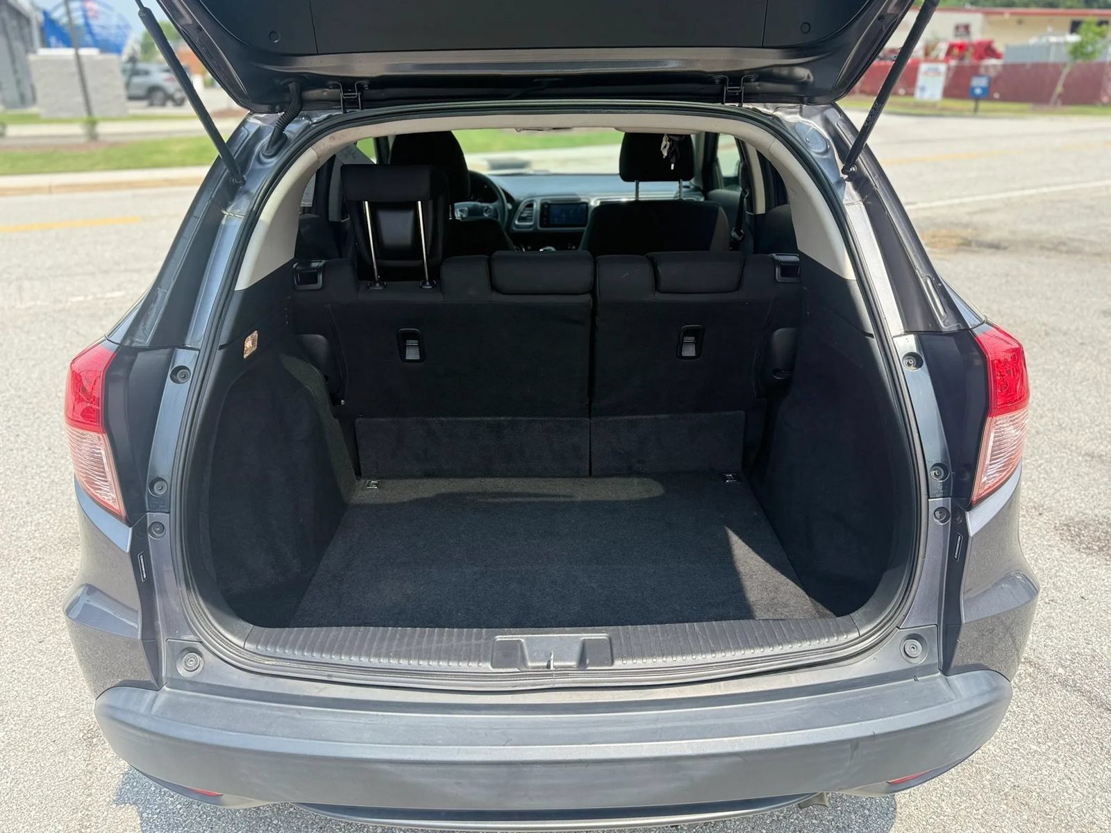 Used 2017 Honda HR-V EX image 7
