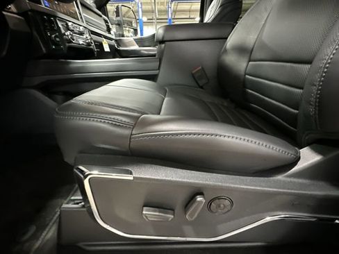 New 2026 Ford F250 Platinum image 18