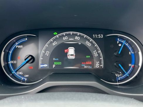 Used 2025 Toyota RAV4 XLE AWD/4WD image 56