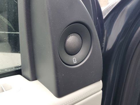 New 2026 Lincoln Navigator Reserve w/ Jet Appearance Package image 9