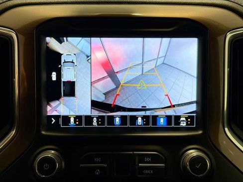 Used 2023 Chevrolet Silverado 2500 High Country image 14