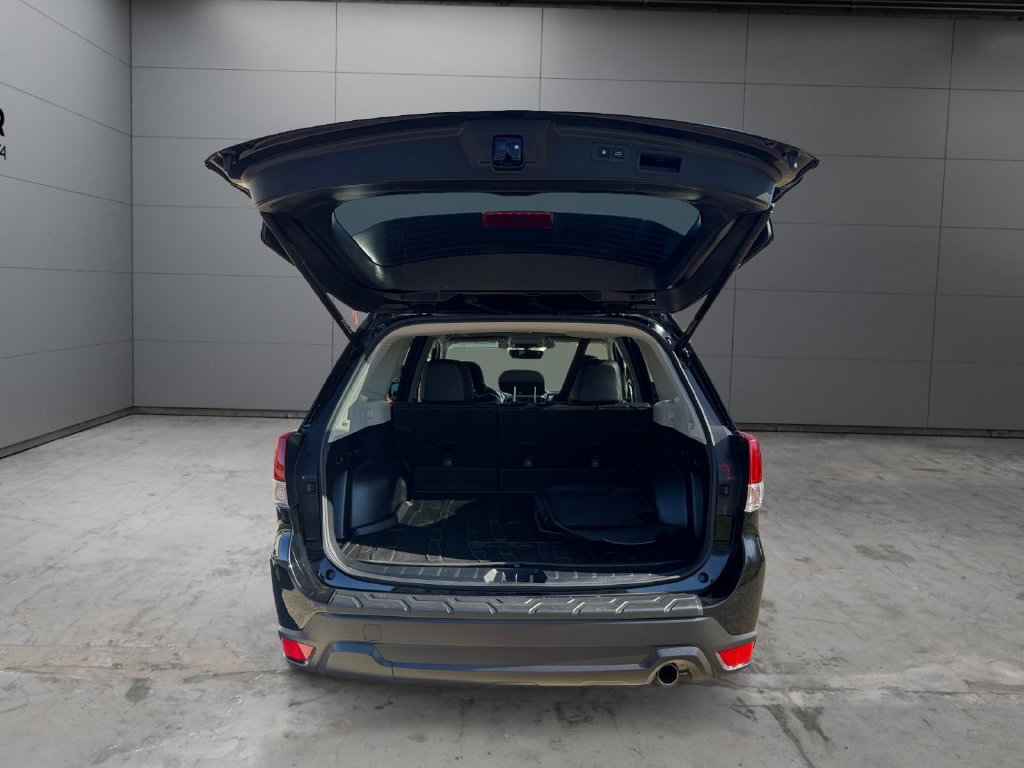 Used 2021 Subaru Forester Limited AWD/4WD image 19