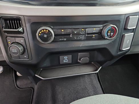 Used 2023 Ford F150 XLT image 26