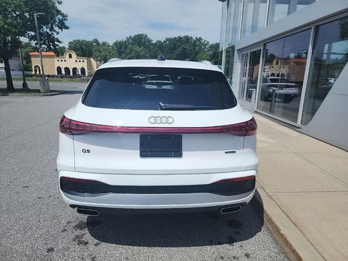 Certified 2025 Audi Q5 Premium w/ Premium Plus AWD/4WD image 11