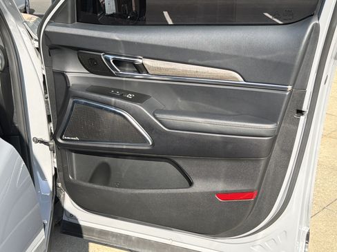 Used 2022 Kia Telluride SX w/ SX Prestige Package AWD/4WD image 14