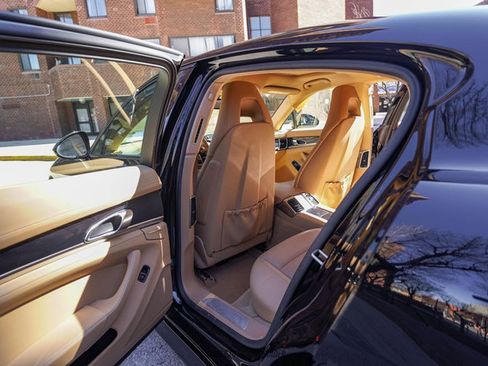 Used 2012 Porsche Panamera image 63