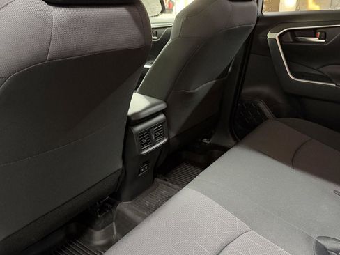 Used 2019 Toyota RAV4 XLE image 25