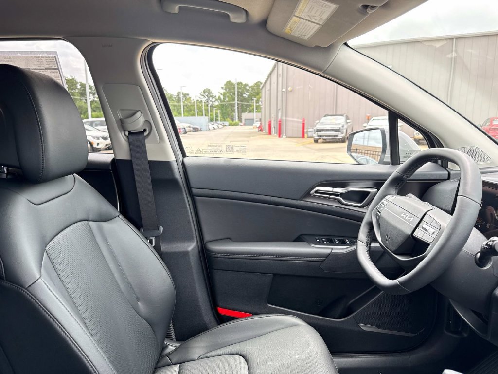 New 2026 Kia Sportage SX FWD image 11