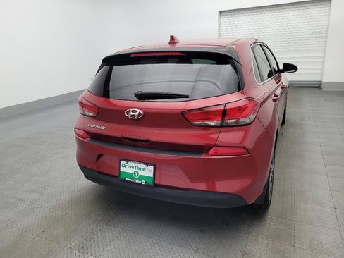 Used 2018 Hyundai Elantra GT image 7