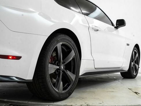 Used 2021 Ford Mustang GT Premium w/ Black Accent Package RWD image 13