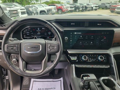 Used 2024 GMC Sierra 1500 Denali Ultimate AWD/4WD image 18