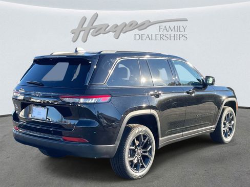 New 2025 Jeep Grand Cherokee Limited AWD/4WD image 16