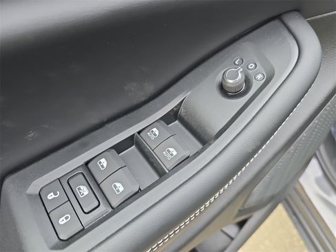 New 2025 Jeep Grand Cherokee Limited w/ Black Appearance Package image 29