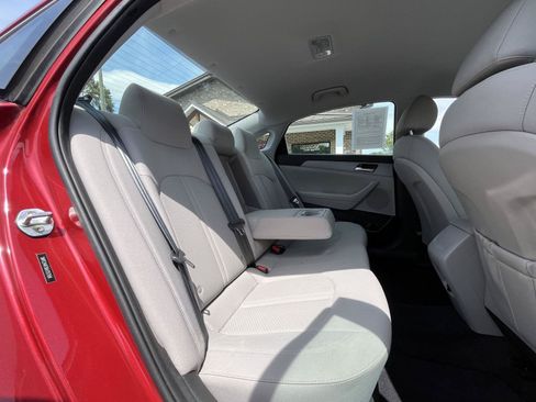 Used 2019 Hyundai Sonata SE FWD image 16