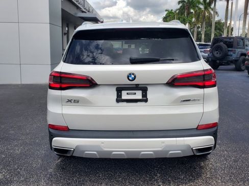 Used 2021 BMW X5 xDrive45e w/ Premium Package image 6