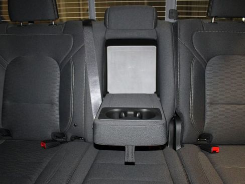 New 2026 RAM 1500 4x4 Crew Cab image 28