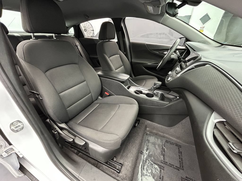 Used 2024 Chevrolet Malibu LT FWD image 11