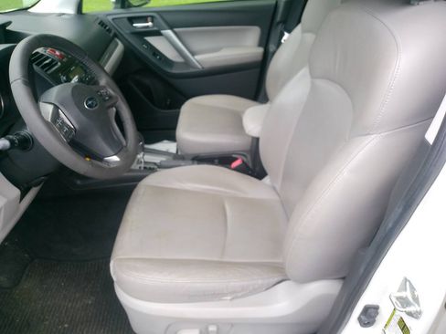 Used 2014 Subaru Forester 2.5i Limited AWD/4WD image 32