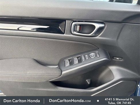 Used 2025 Honda Civic Sport image 8