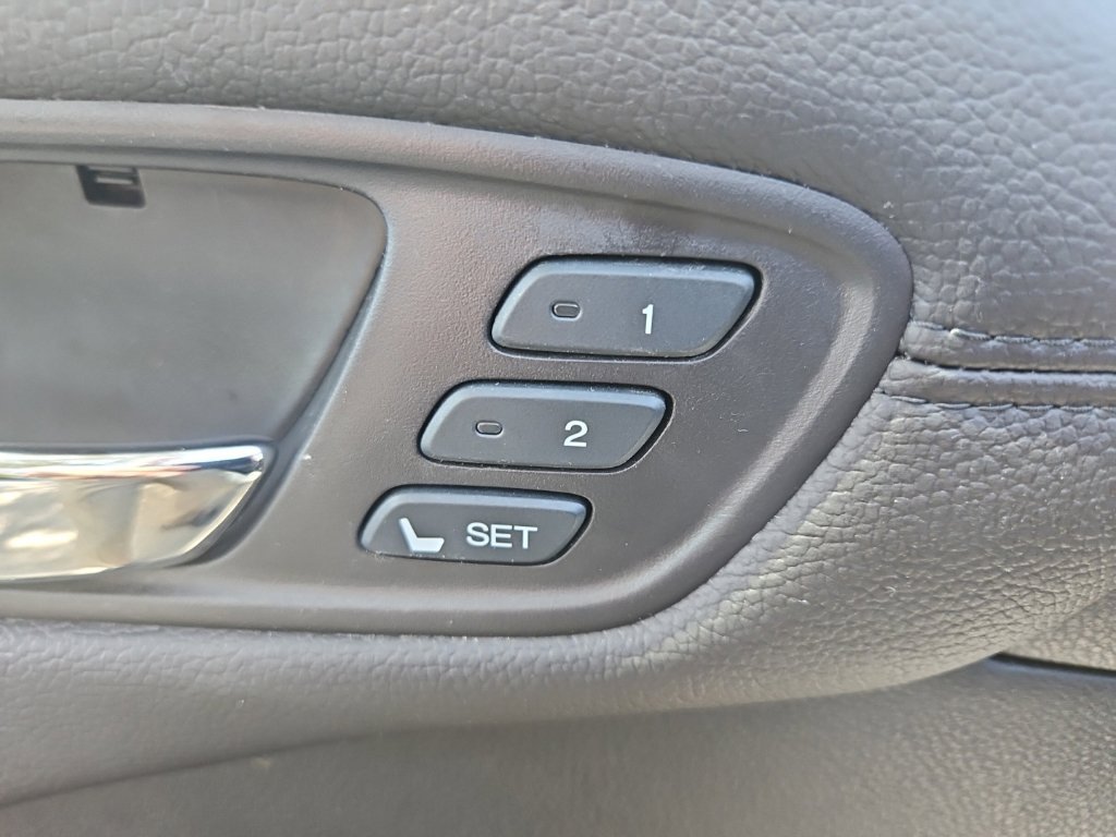Used 2018 Acura RDX w/ Technology Package AWD/4WD image 18