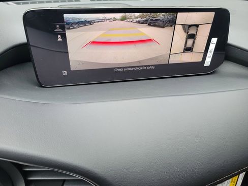 New 2026 MAZDA MAZDA3 Hatchback w/Premium Plus Pkg image 27