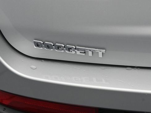 New 2025 Jeep Grand Cherokee L Limited w/ Black Appearance Package RWD image 25