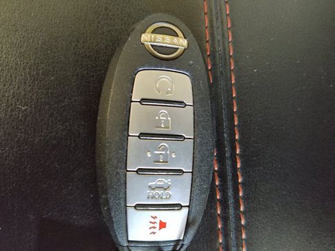 Used 2025 Nissan Altima 2.5 SR FWD image 32